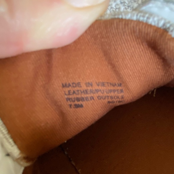 White sneakers - Picture 3 of 6